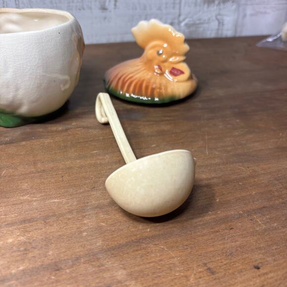 Vintage Rooster Ceramic Sugar Canister - Picture 7 of 7